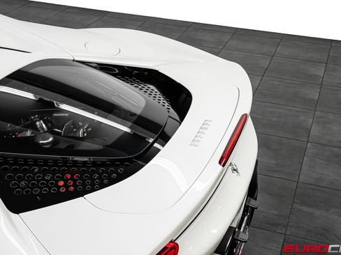 Used 2023 Ferrari SF90 Stradale AWD/4WD image 22