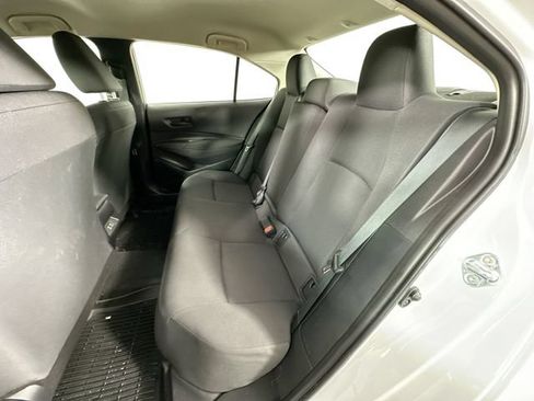 Used 2025 Toyota Corolla LE FWD image 23