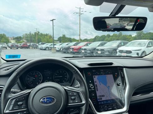 Used 2022 Subaru Outback Limited AWD/4WD image 17