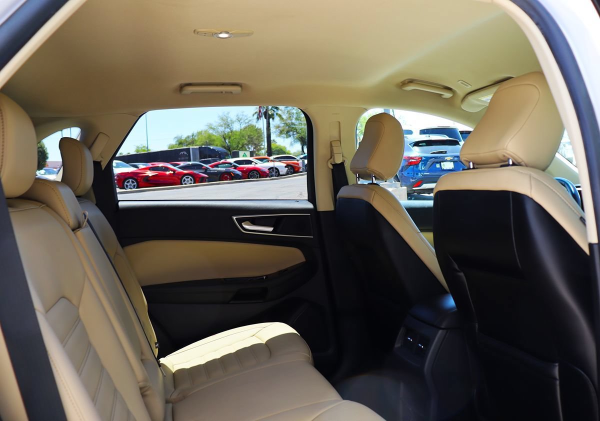 Used 2020 Ford Edge SEL AWD/4WD image 29