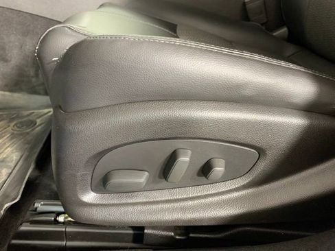 Used 2015 Chevrolet Impala LT w/ Convenience Package FWD image 5