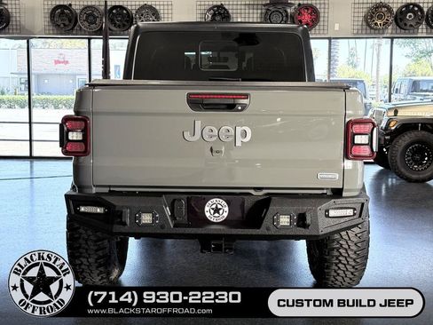 Used 2020 Jeep Gladiator Overland w/ Popular Equipment Package AWD/4WD image 12
