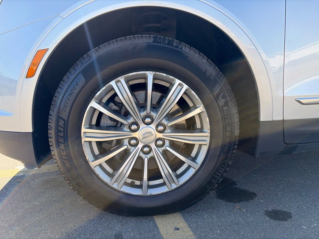 Used 2017 Cadillac XT5 Luxury w/ Driver Awareness Package FWD image 23