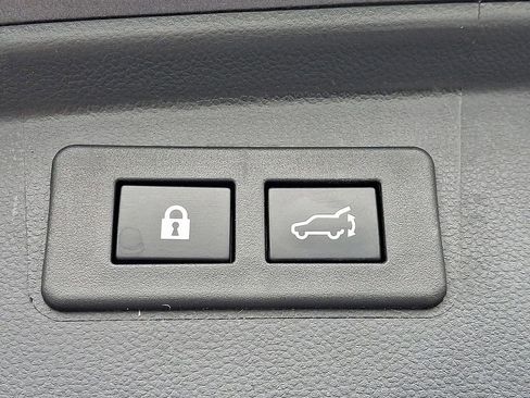 Used 2022 Subaru Outback Limited image 38