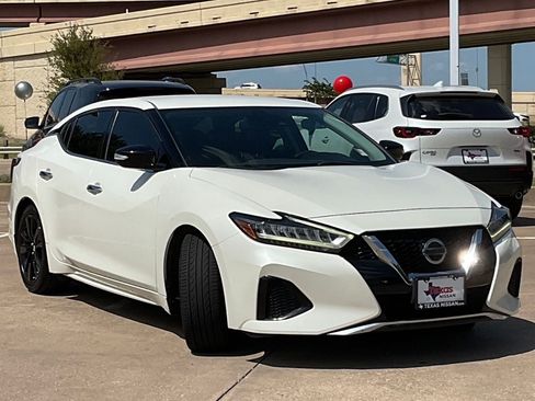 Used 2020 Nissan Maxima 3.5 SV w/ Floor Mat Group FWD image 3