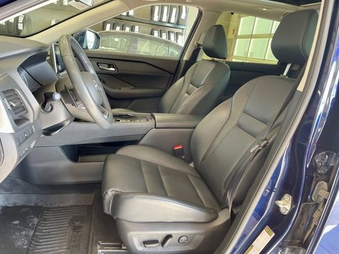 Certified 2024 Nissan Rogue SV w/ SV Premium Package image 10