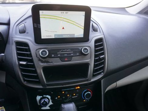Used 2019 Ford Transit Connect XLT FWD image 4