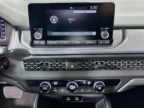Used 2025 Honda Accord LX image 22