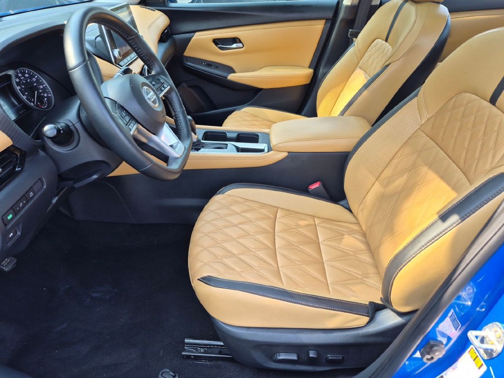 Used 2023 Nissan Sentra SV w/ SV Premium Package FWD image 10