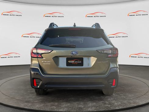 Used 2021 Subaru Outback Premium AWD/4WD image 9