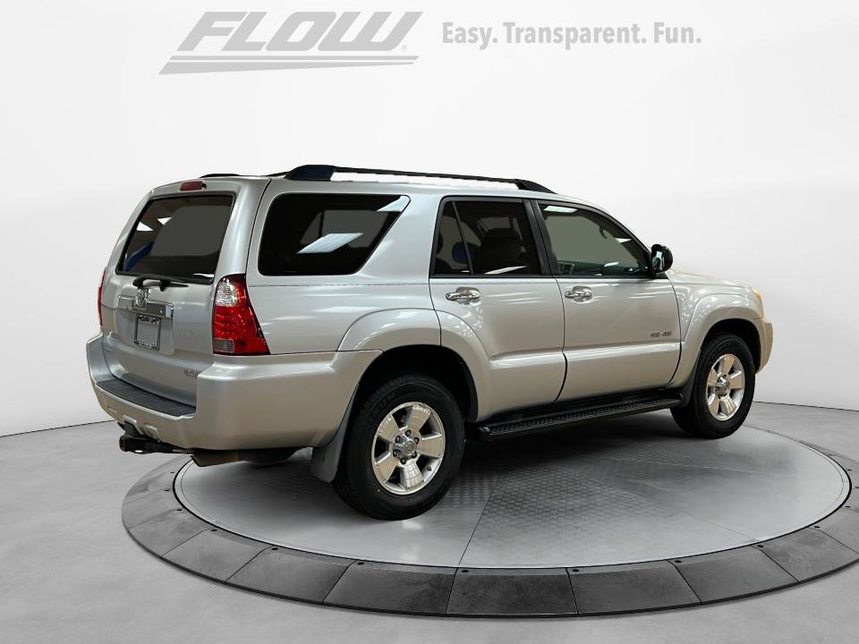Used 2007 Toyota 4Runner SR5 AWD/4WD image 9