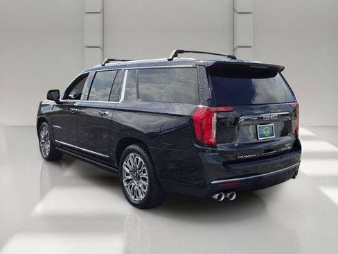 Certified 2024 GMC Yukon XL Denali Ultimate AWD/4WD image 3