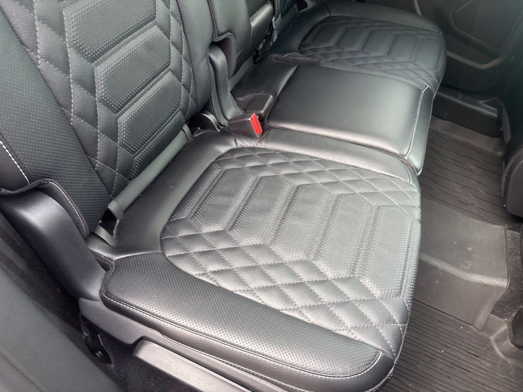 Used 2024 Ford Escape Platinum w/ Premium Technology Package AWD/4WD image 33
