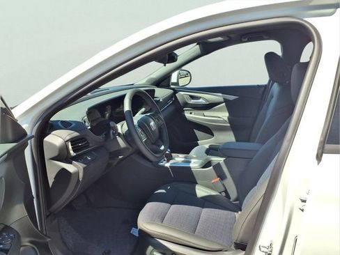New 2026 Buick Envista Sport Touring w/ Convenience I Package FWD image 16