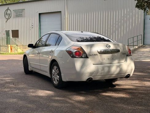 Used 2010 Nissan Altima 2.5 S w/ Convenience Plus Pkg FWD image 7