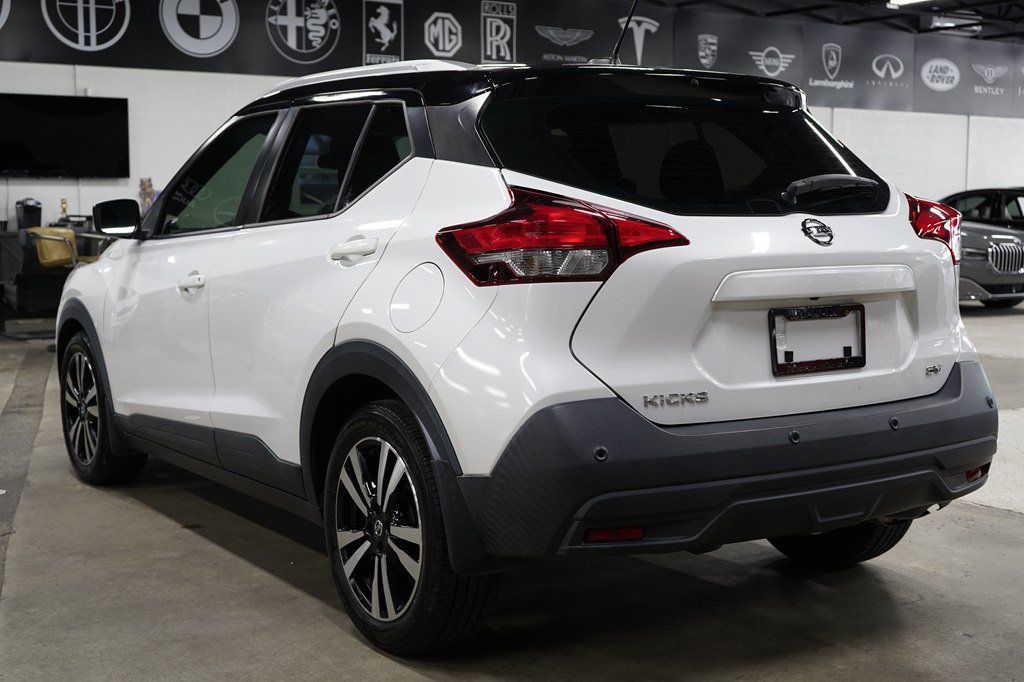 Used 2020 Nissan Kicks SV FWD image 3