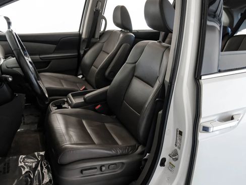 Used 2015 Honda Odyssey Touring image 31