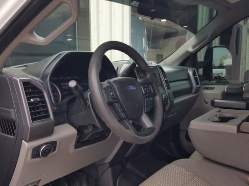 Used 2019 Ford F250 XLT AWD/4WD image 11
