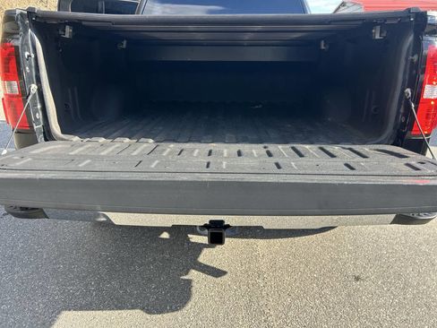 Used 2014 GMC Sierra 1500 SLE w/ SLE Value Package image 21