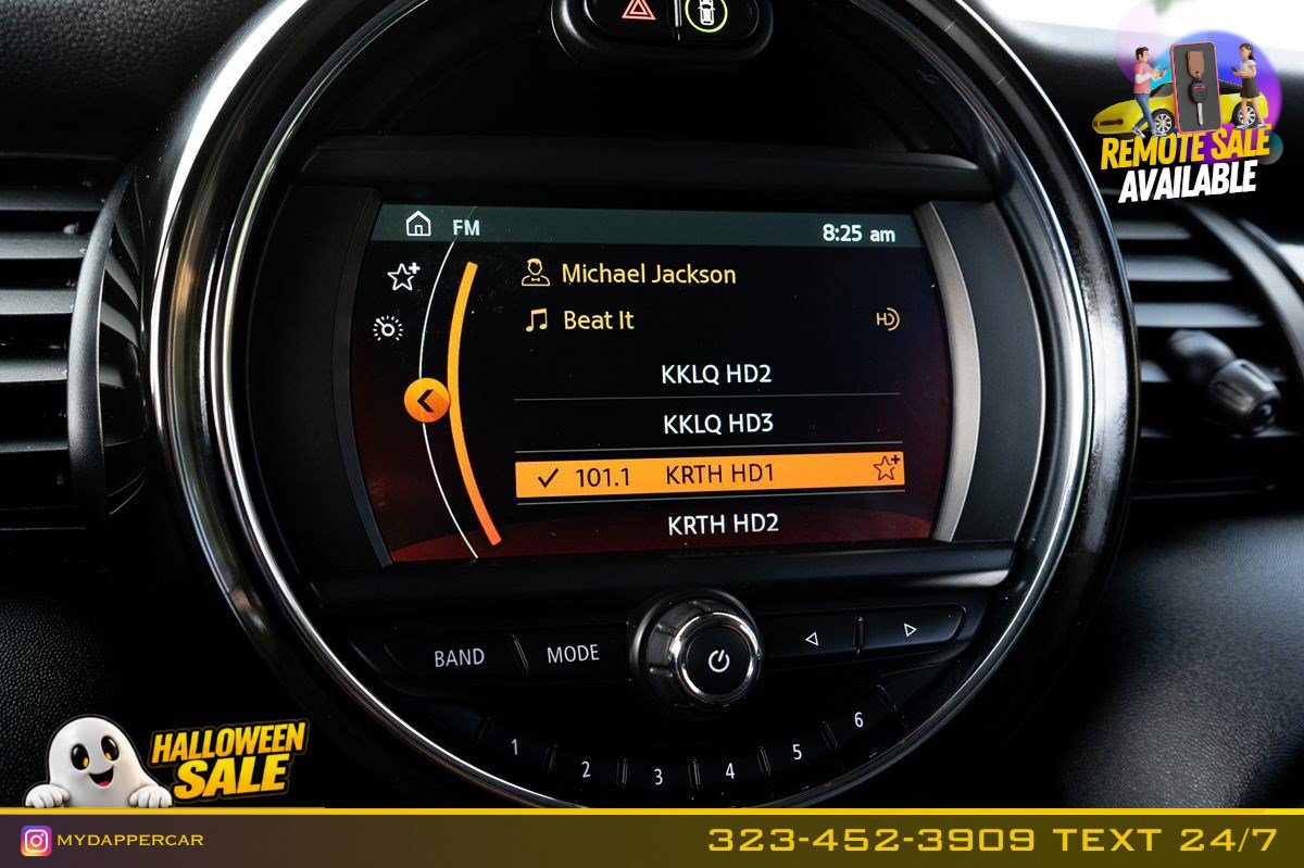 Used 2021 MINI Cooper 2-Door Hardtop w/ 6.5" Touchscreen Package FWD image 28