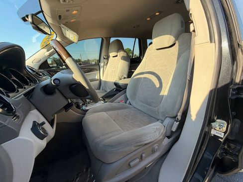 Used 2014 Buick Enclave Convenience FWD image 24