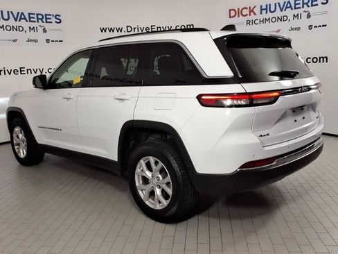 Used 2023 Jeep Grand Cherokee Limited AWD/4WD image 6
