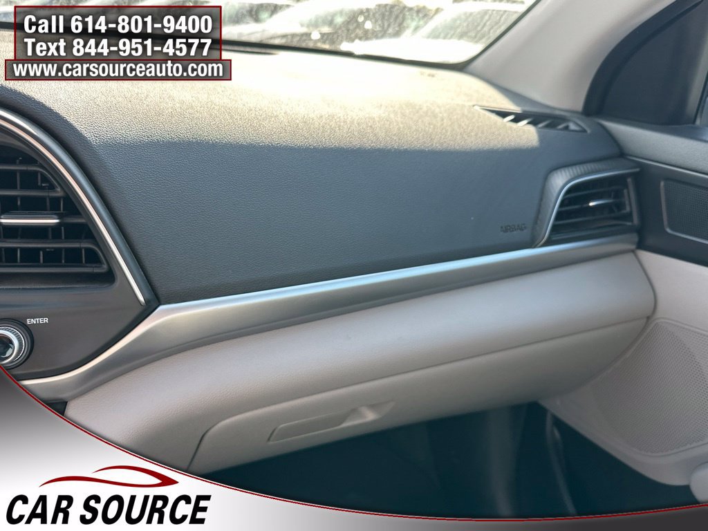 Used 2019 Hyundai Elantra SE FWD image 19