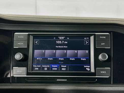 Used 2024 Volkswagen Jetta Sport FWD image 21
