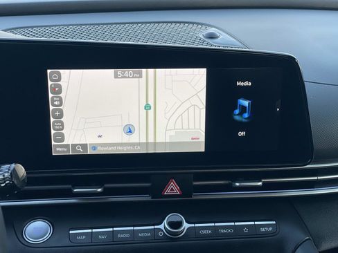 Certified 2025 Hyundai Elantra SEL image 14