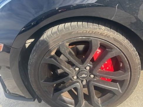 Used 2018 Ford Mustang GT Premium w/ Equipment Group 401A image 9