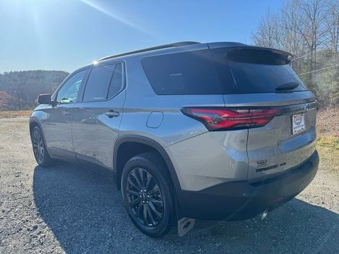 Used 2023 Chevrolet Traverse RS AWD/4WD image 6