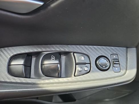 Used 2025 Nissan Sentra SV FWD image 29