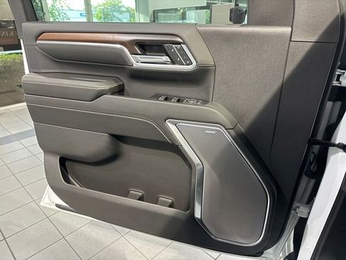 Certified 2024 GMC Sierra 2500 Denali w/ Denali Reserve Package image 29