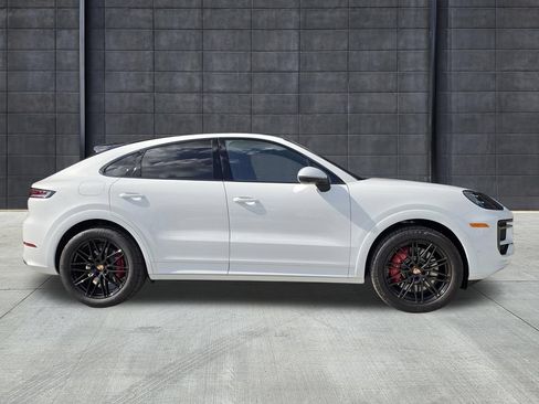 Certified 2026 Porsche Cayenne S AWD/4WD image 7