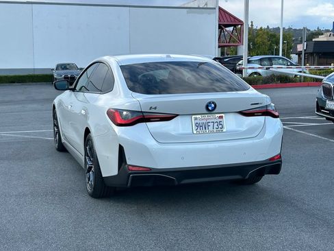 Used 2023 BMW i4 eDrive35 RWD image 3