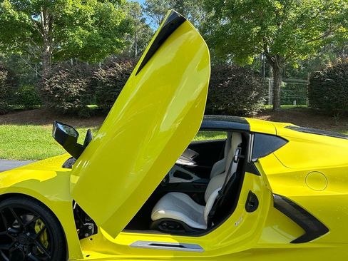 Used 2021 Chevrolet Corvette Stingray Preferred Cpe w/ Battery Protection Package RWD image 32