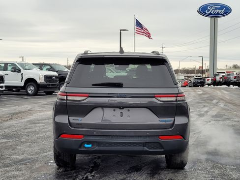 Used 2024 Jeep Grand Cherokee Trailhawk image 5