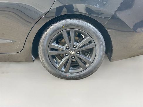 Used 2018 Hyundai Elantra Value Edition image 6