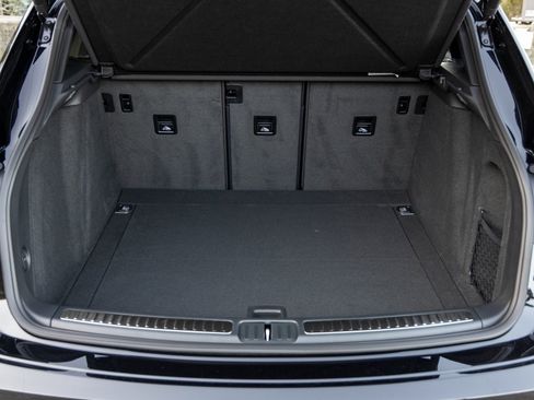 New 2026 Porsche Macan image 41