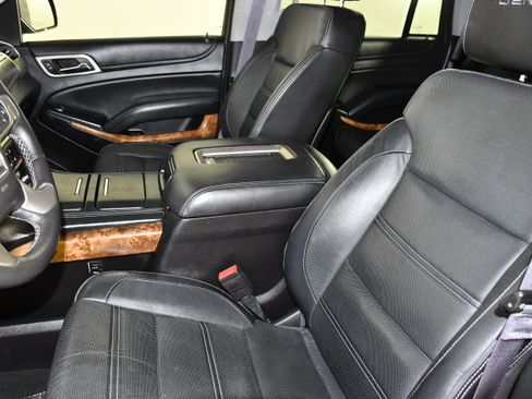 Used 2015 GMC Yukon Denali w/ Open Road Package AWD/4WD image 42