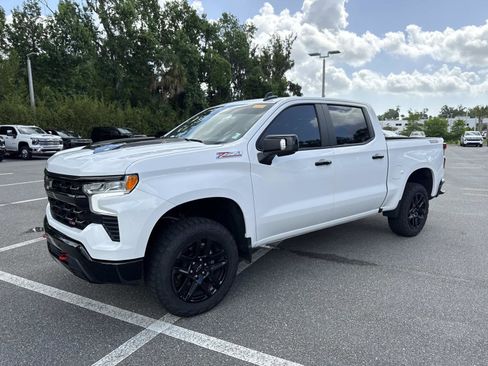 Used 2026 Chevrolet Silverado 1500 LT Trail Boss w/ LT Trail Boss Premium Package AWD/4WD image 7