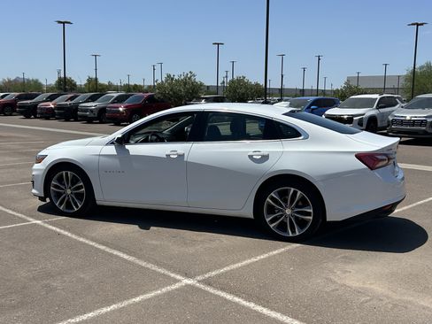 Certified 2024 Chevrolet Malibu LT FWD image 3
