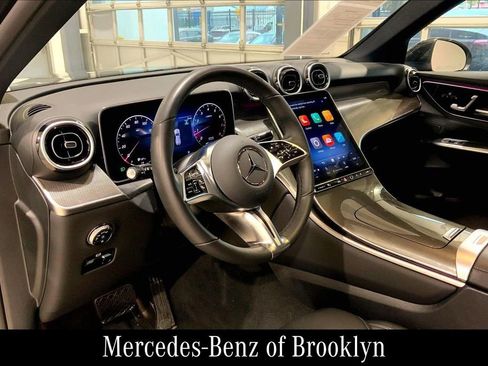 Certified 2025 Mercedes-Benz GLC 300 4MATIC image 18