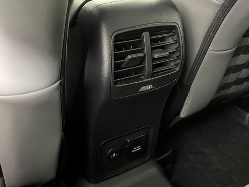 Used 2025 Ford Bronco Sport Badlands image 27