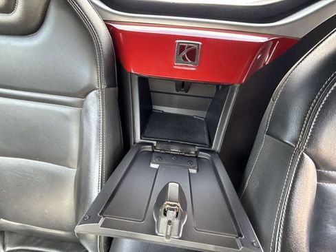 Used 2009 Saturn Sky w/ Premium Trim Package RWD image 19