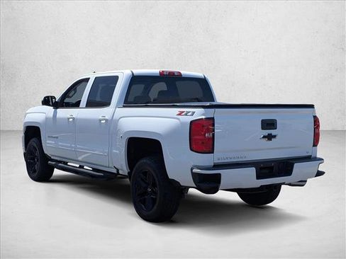Used 2018 Chevrolet Silverado 1500 LT w/ All Star Edition AWD/4WD image 7