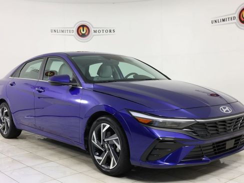 Used 2025 Hyundai Elantra Limited FWD image 34