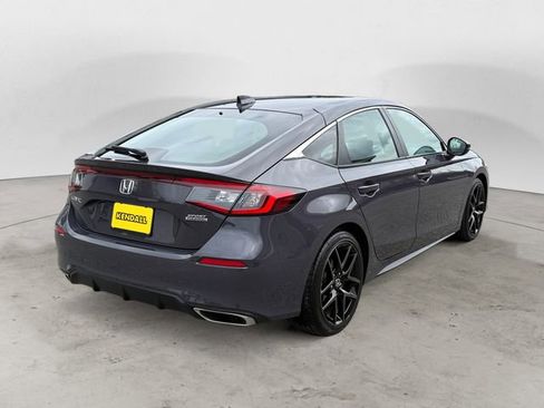 Used 2024 Honda Civic Sport Touring image 5