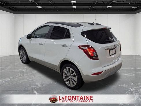 Used 2019 Buick Encore Preferred image 3