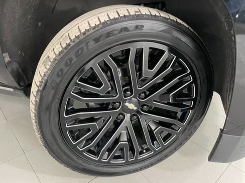 Used 2019 Chevrolet Tahoe Premier w/ Premier Plus Edition image 11